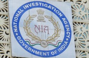 राजौरी और रियासी में सात जगह छापे मारे