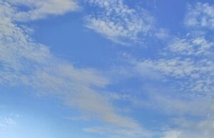 आगरा-लखनऊ एक्सप्रेस-वे पर खड़े डंपर में टकराई कार, मासूम समेत चार की मौत