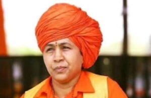 मनकामेश्वर मंदिर में बाहर के प्रसाद पर रोक