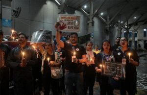 मुख्यमंत्री के साथ वार्ता विफल होने के बाद रातभर हुई बारिश के बीच नारेबाजी, प्रदर्शनकारी डॉक्टरों ने किया ‘रात दखल’