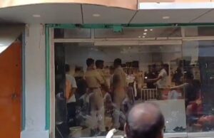 ज्वैलर्स दुकानाें पर छापा