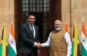 मोदी मिले जमैका के प्रधानमंत्री से
