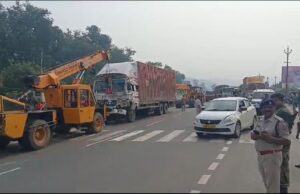 चावल लदे ट्रक ने चार बच्चियों को रोंध डाला