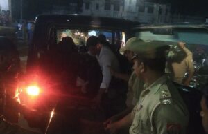 पुलिस मुठभेड़ में छेड़छाड़ आराेपिताें काे लगी गोली