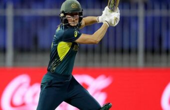 बल्लेबाजों की रैंकिंग में लगाई लंबी छलांग