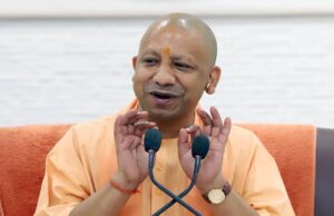 मोदी के 23 साल, योगी ने दी शुभकामनाएं