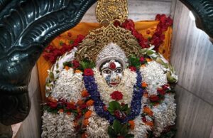 शारदीय नवरात्र : दूसरे दिन आस्था का सैलाब