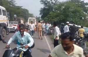 ग्रामीणों ने पुलिस और वन विभाग की टीम पर किया पथराव, कई घायल