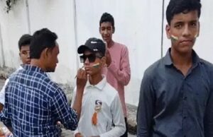 भारत—बांग्लादेश टेस्ट मैच के पांचवें दिन स्टेडियम पहुंची टीमें