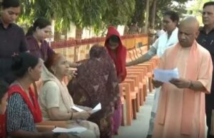 योगी ने छोड़ा दरबार ,पहुँचे जौलीग्रांट अस्पताल