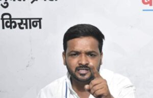 कालाबाजारी के कारण नहीं मिल रही खाद