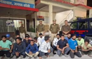 25 शराबी गिरफ्तार