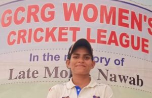 संध्या ने धुआंधार बल्लेबाजी के साथ की शानदार गेंदबाजी