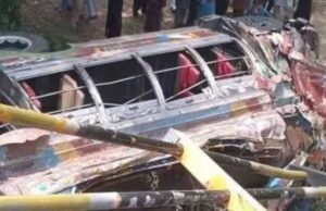 बस खाई में गिरी, पांच की मौत
