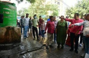 डेंगू प्रभावित क्षेत्रों का मंत्री ने किया दौरा