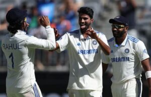 भारतीय टीम ने ऑस्ट्रेलिया को 295 रन से हराया