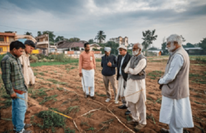 जमीन बंटवारे विवाद में युवक ने पेट्रोल डालकर लगाई आग