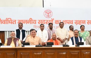 उपचुनाव में जीते भाजपा गठबंधन के विधायकों ने ली शपथ