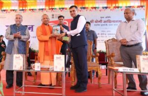 लेखकों को प्रोत्साहित करना होगा : योगी