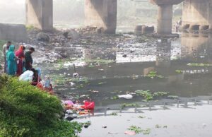 गागन में डुबकी नहीं लगा पाए श्रद्धालु..