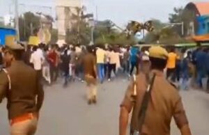 यूपीपीएससी दफ्तर के बाहर छात्रों का प्रदर्शन