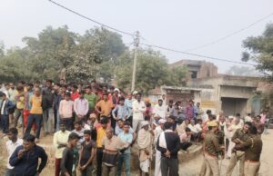 जैकेट से गला घोंटकर की हत्या