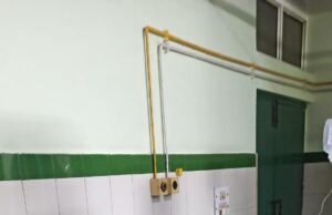 शादी समारोह में पार्किंग के विवाद में चली गोली,तीन घायल