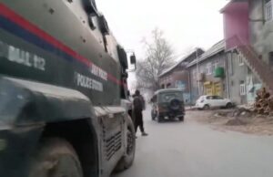 कुलगाम मुठभेड़ में सुरक्षाबलों ने पांच आतंकवादी मार गिराए