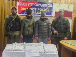 Srinagar Police busts major drug racket, seizes 8kg heroin, arrests two smugglers