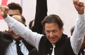 फैसला सुनकर हंस पड़े इमरान खान, बहन का दावा