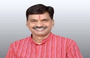 सीतापुर के कांग्रेस सांसद राकेश राठौर पर दुष्कर्म का आरोप, मुकदमा दर्ज