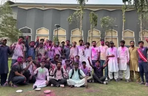 पाकिस्तान में होली खेलने पर FIR