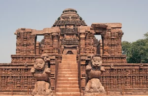 भारत के पांच बड़े रहस्यमयी मंदिर