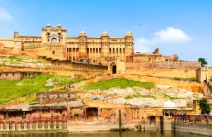 आमेर फोर्ट– नक्काशी और वास्तु कला की एक जिंदा मिसाल.!